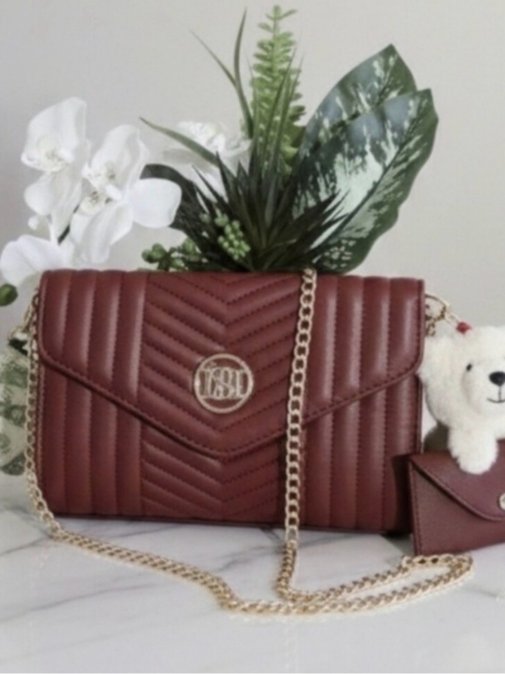 Badgley Mischka 2 Pc Quilted Burgundy Crossbody with Gold Chain NWT